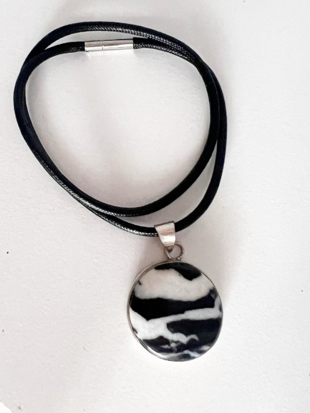 925 Sterling Silver White buffalo Turquoise Necklace Gemstone Womens Jewelry